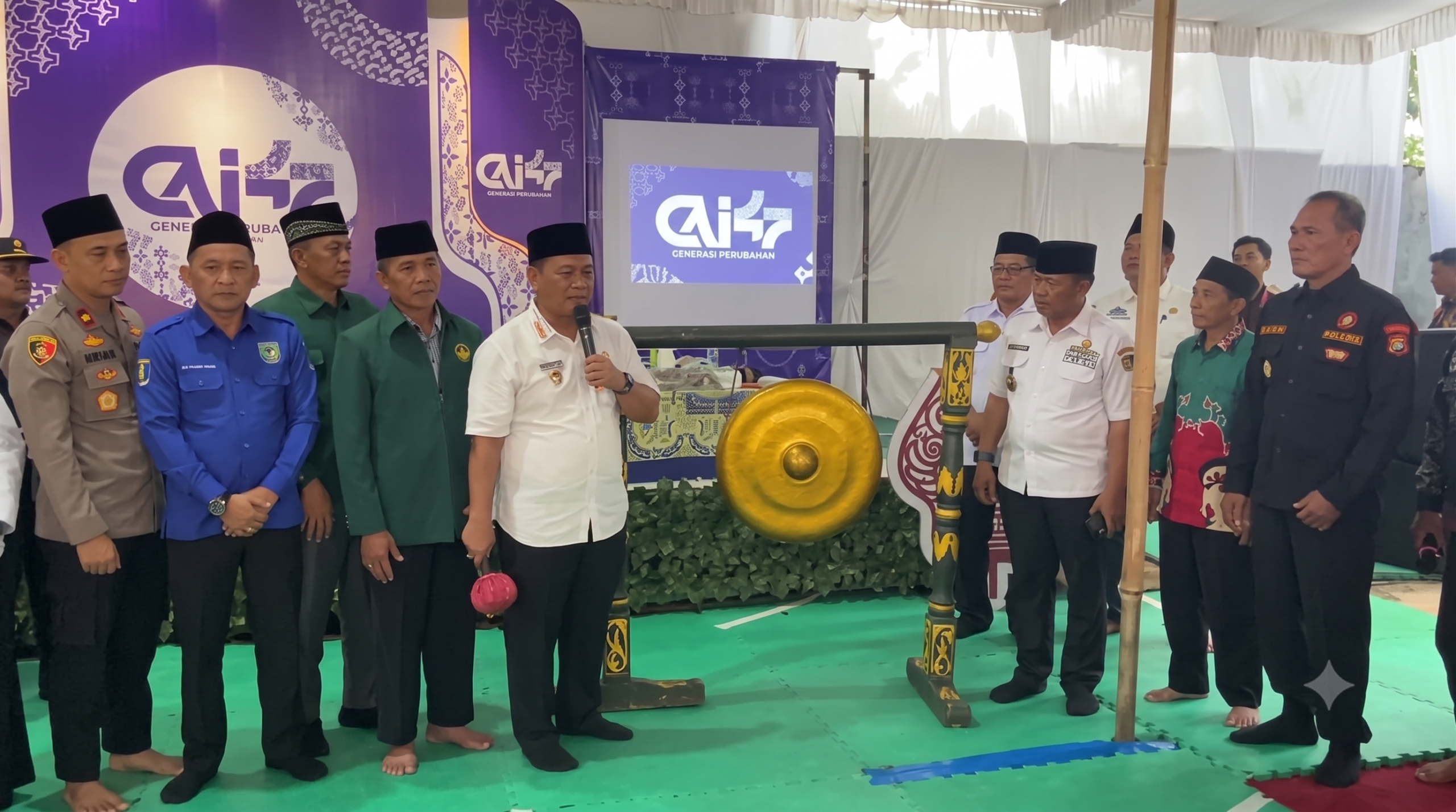 Pekermahan Akhir Tahun (Permata) CAI PC LDII Bandar Sribhawono dibuka oleh Camat Bandar Sribhawono, Deki Ismirawansyah, S.K.M, M.K.M di bumi perkemahan Baitu Mubarok pada rabu (8/7). (foto : lines)